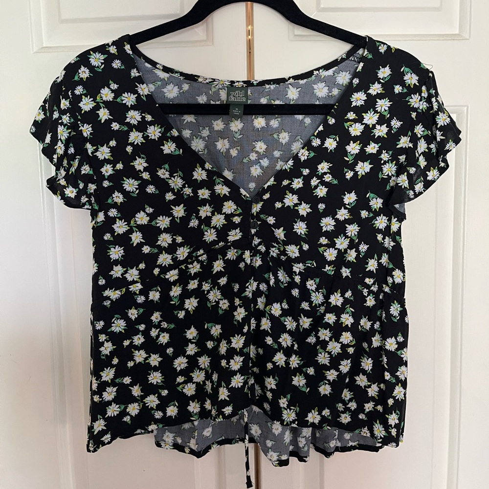 Summery Black top with Yellow and White Flowers!